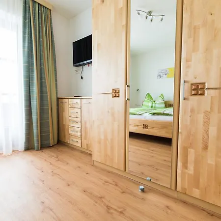 Apart Steiner Apartment *